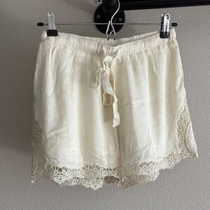 Chic Cream Lace Women's High Waist Shorts